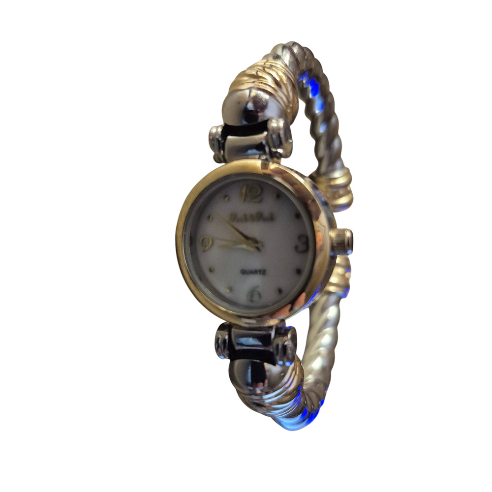 Peck & Peck Cuff watch New Battery BOHO Y2K retro chic Vintage Silver toned